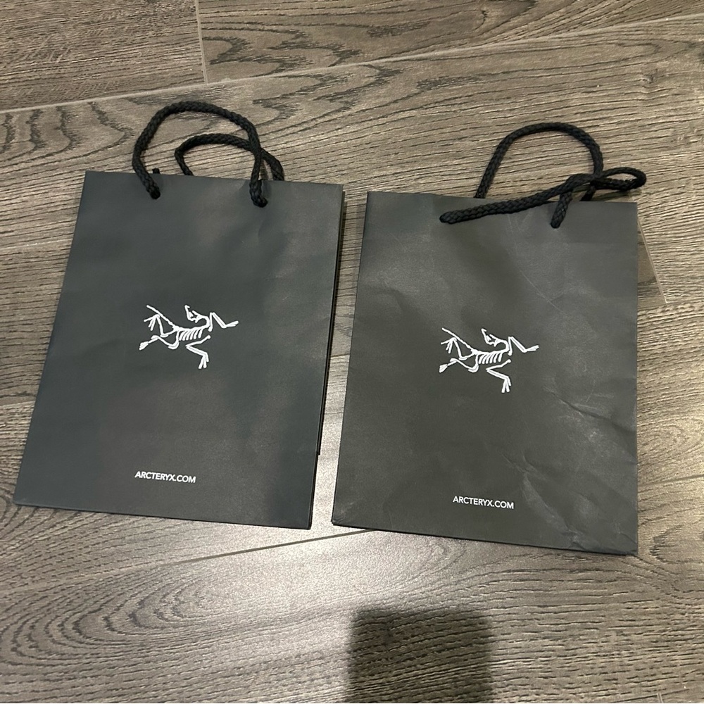 Arc'teryx Paper Shopping Bag 2 Pieces
